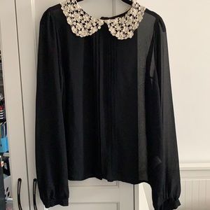 💚2/$12 or 3/$15💚 Lace Collar Black Blouse